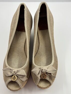 Tory Burch Neutral Beige Peep-Toe Bow Flats